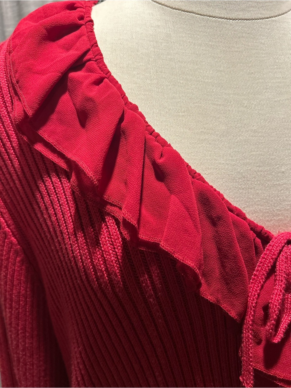 Jessica Simpson Red Ruffle-Front Ribbed Knit Top - Picture 5 of 8
